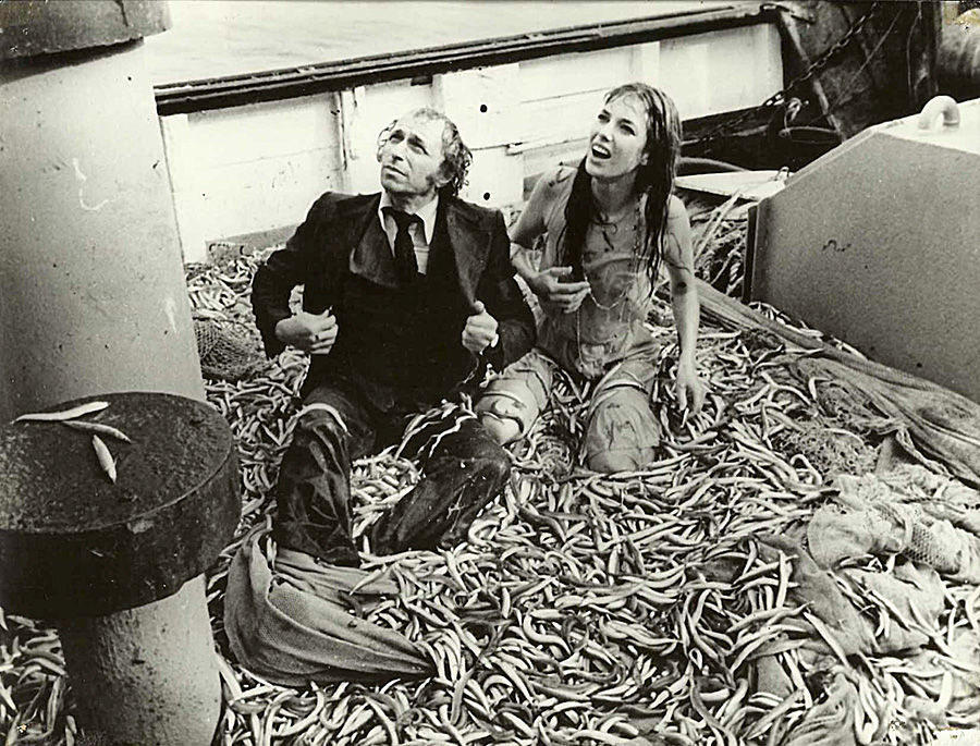 Pierre Richard et Jane Birkin au milieu des poissons dans le film "La course à l'échalotte"
© Photo sous Copyright