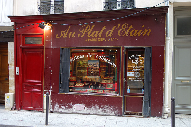 La boutique de figurines de plomb AU PLAT D'ETAIN usée au 16 rue Guisarde à Paris © Photogriffon
