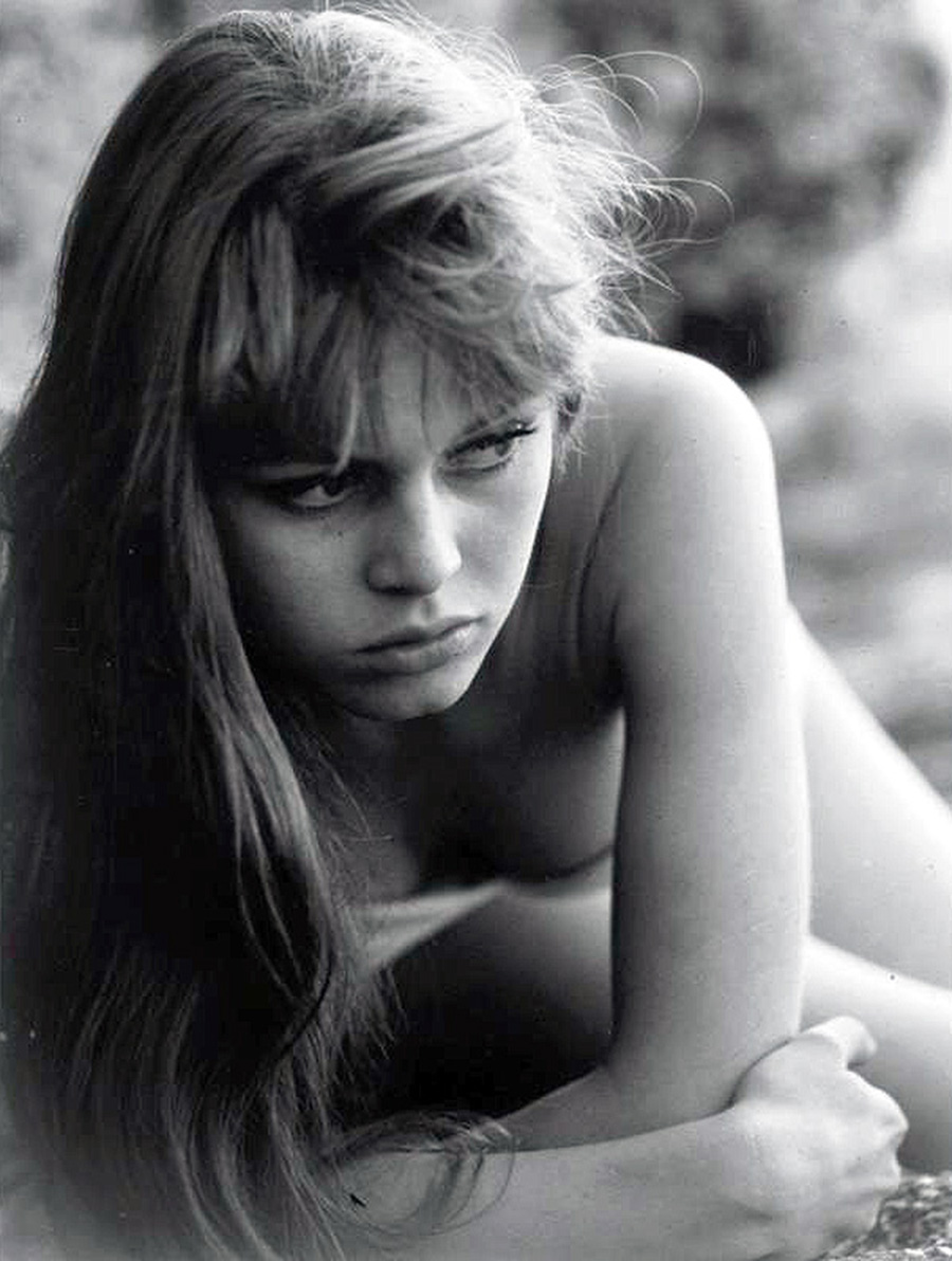 les plus belles photos de Brigitte Bardot.Brigitte Bardot très jeune - 1955 © Copyright : Philippe Halsman
