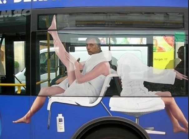 photo insolite de publicité sur un bus