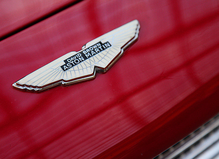 tour auto 2013 - Aston Martin "Emblême" © Photogriffon.com