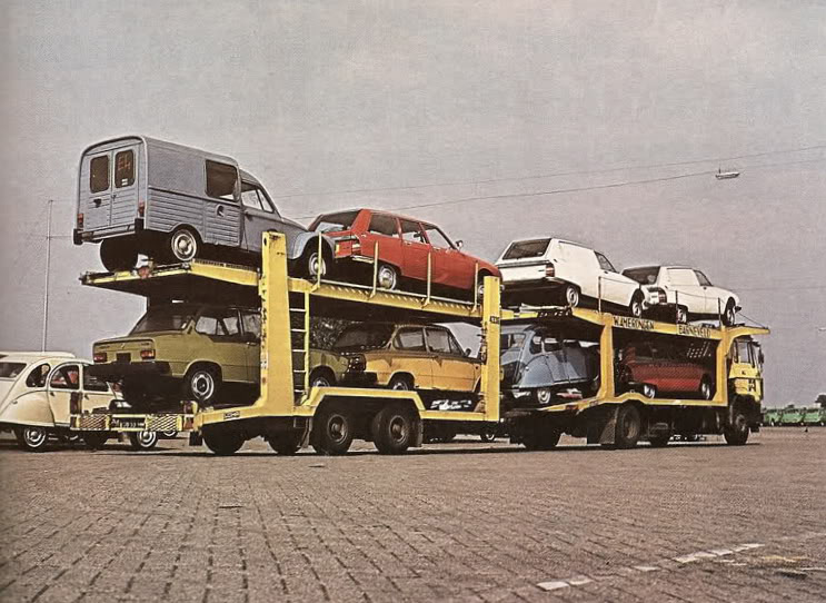 carte postale ancienne de villes et de vieilles voitures - hollande - camion de transport de véhicules ancien