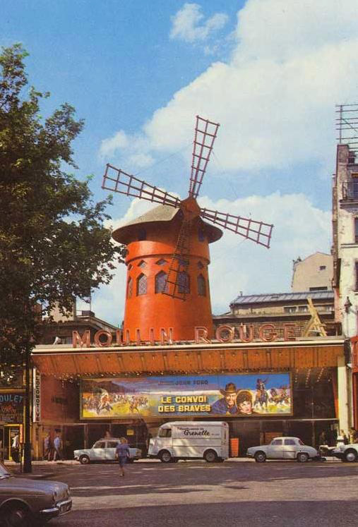 carte postale ancienne de villes et de vieilles voitures - paris moulin rouge