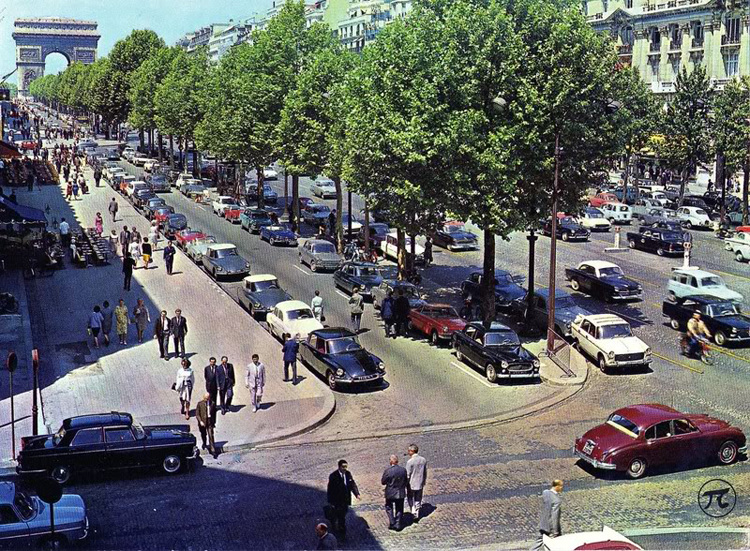 carte postale ancienne de villes et de vieilles voitures - paris arc de triomphe dans les années 1960