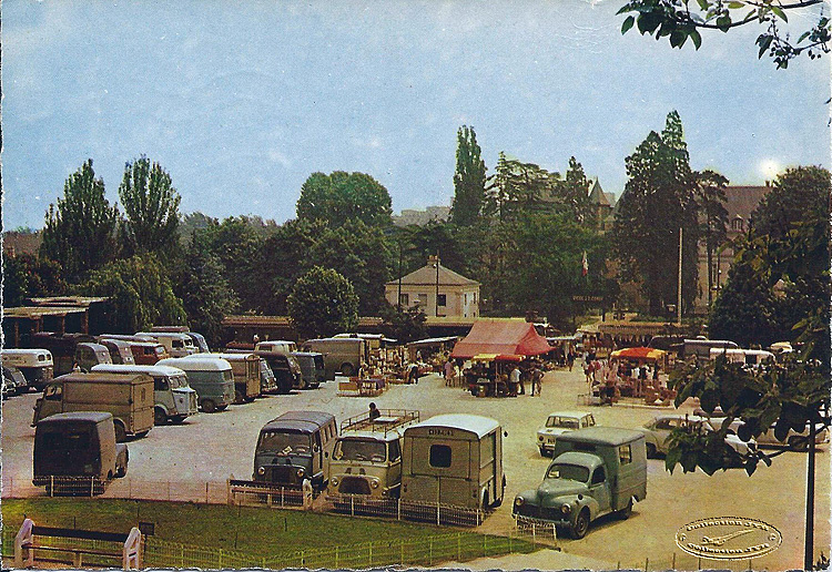 carte postale ancienne de villes et de vieilles voitures - savigny sur orge 1975