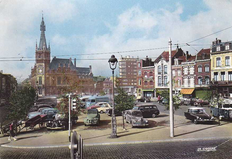 carte postale ancienne de villes et de vieilles voitures - tourcoing