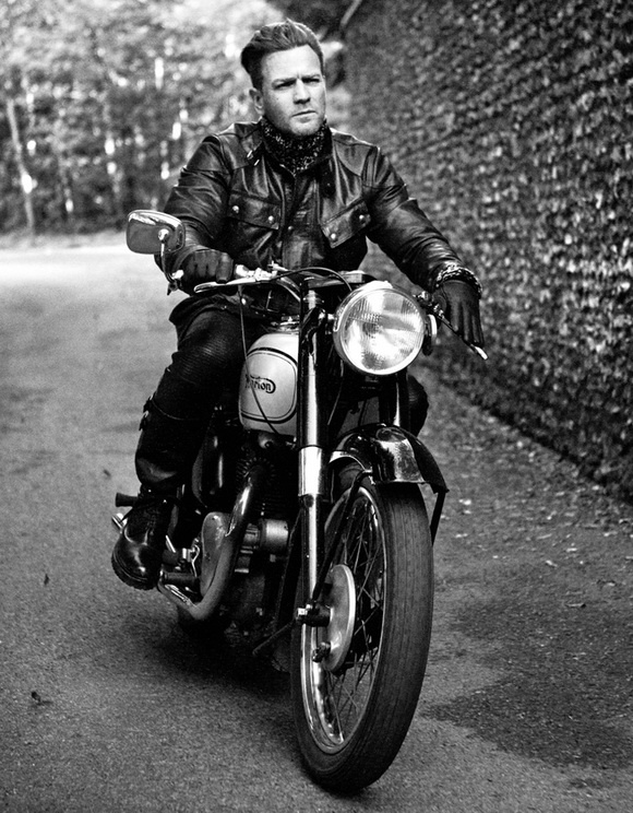 Ewin McGregor et sa Moto