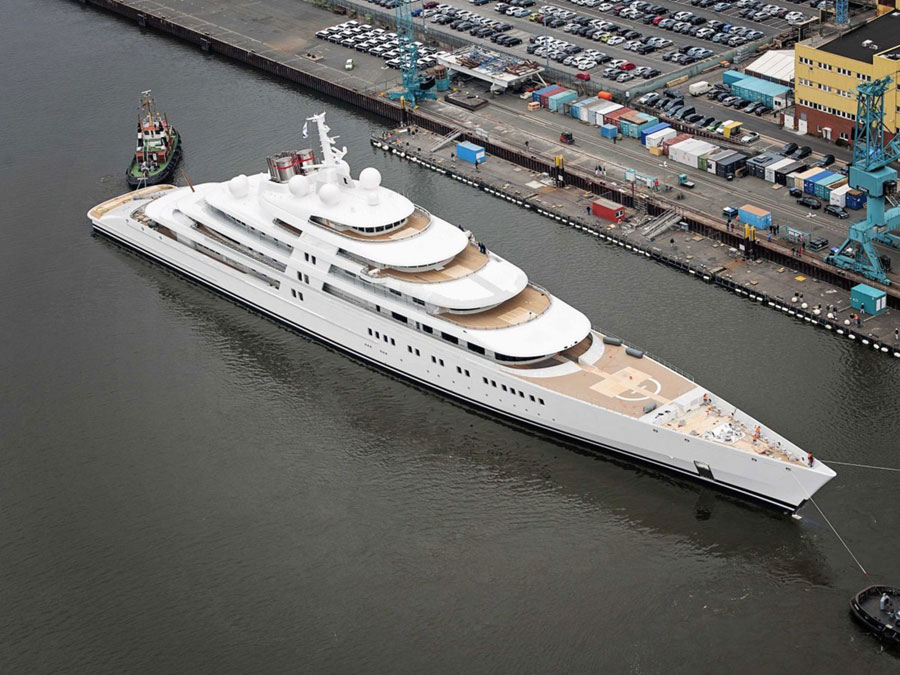 superyacht - luxury - more yacht expensive of the world Superyacht AZZAM - 650 millions $